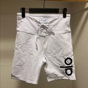 ALO Yoga White lace up biker Shorts